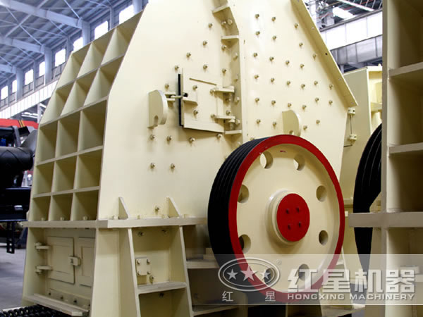 pc錘式破碎機(jī)細(xì)節(jié)圖